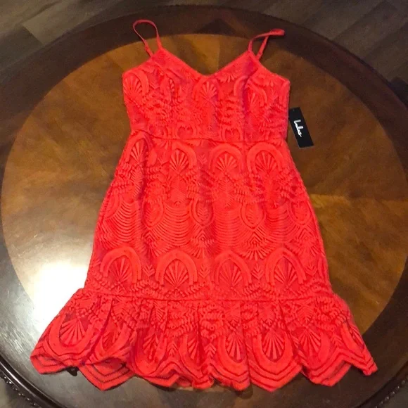 Lulu’s Shira Red Embroidered Sleeveless Dress XS NWT - Picture 4 of 10